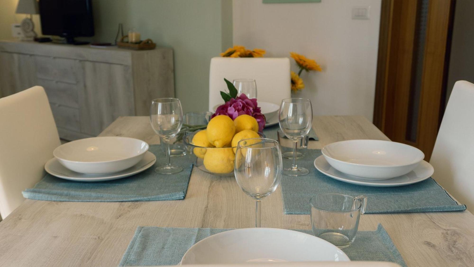 Italian Experience-Numana Suite Parking & Beach Екстериор снимка